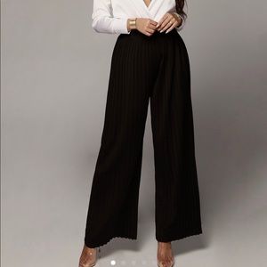 Pleated wide leg pant